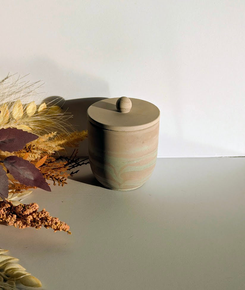 Mugg Life • Concrete Candle