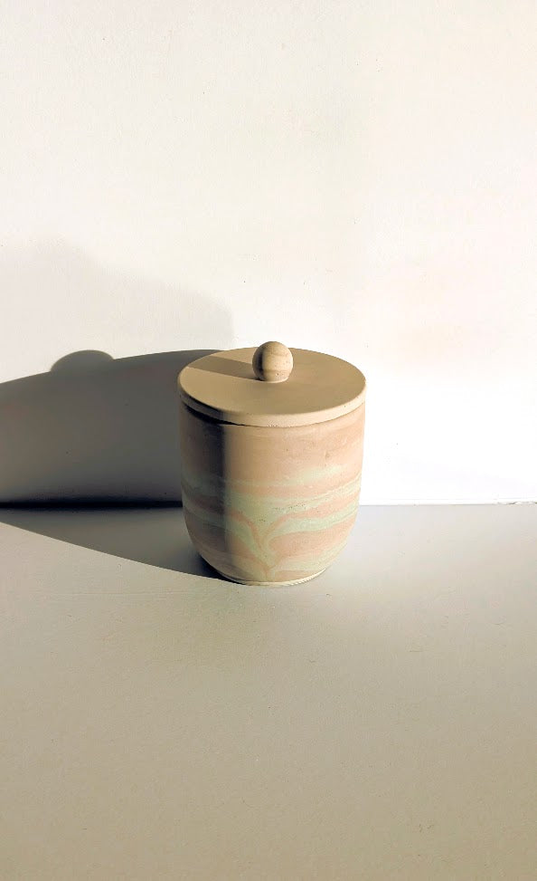 Mugg Life • Concrete Candle